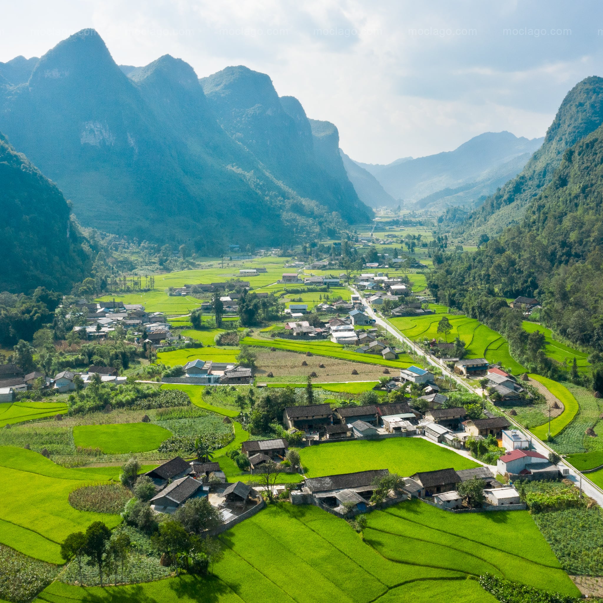 Visit Tham Ma Pass, Pho Cao Village