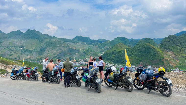 Return to Ha Giang City