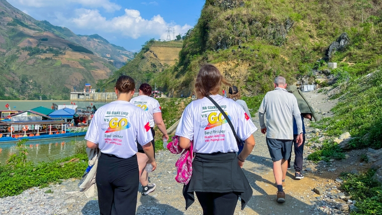 Have Breakfast & Get started to explore the loop