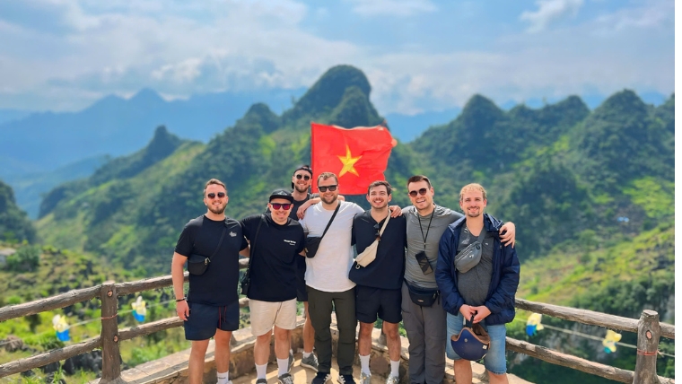 Ride through Bac Sum Pass and Quan Ba Heaven Gate for breathtaking views