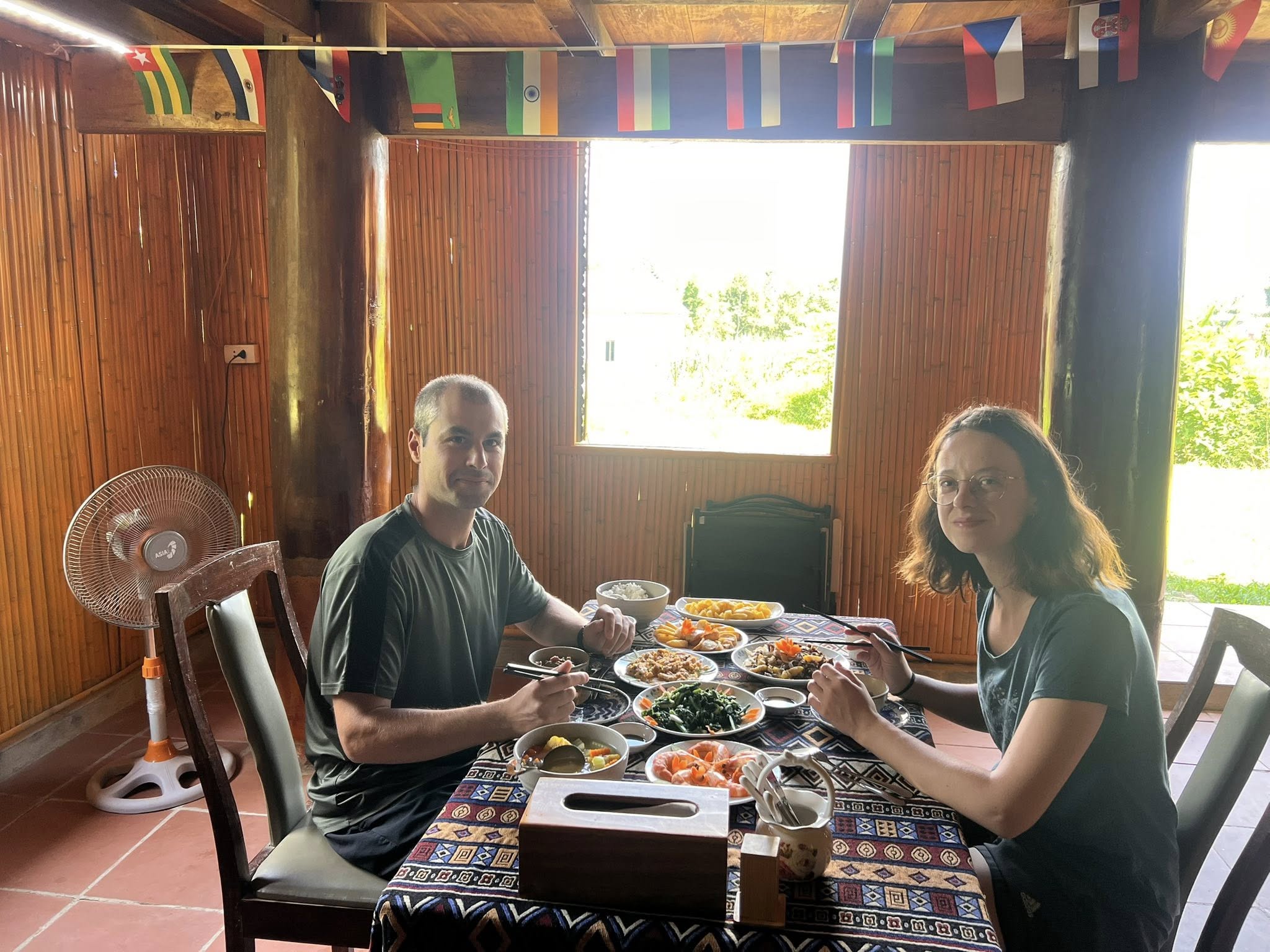 Lunch on route and return to Cao Bang City