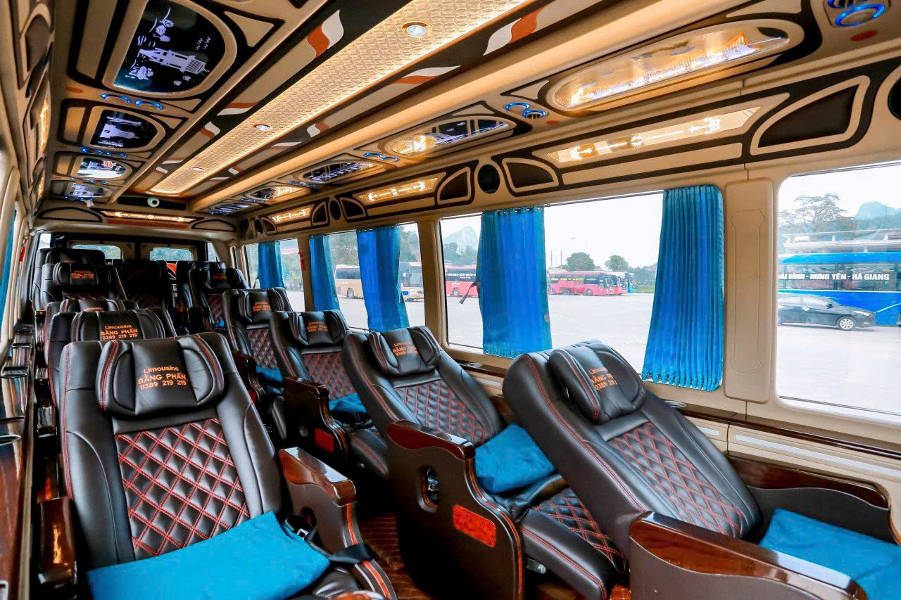 LIMOUSINE BUS : 4PM Pick up at HagiangGo Hostel