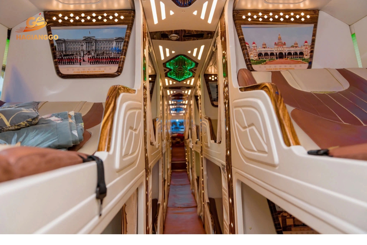 SLEEPER VIP BUS 9PM - Pick up Hanoi Old Quarter